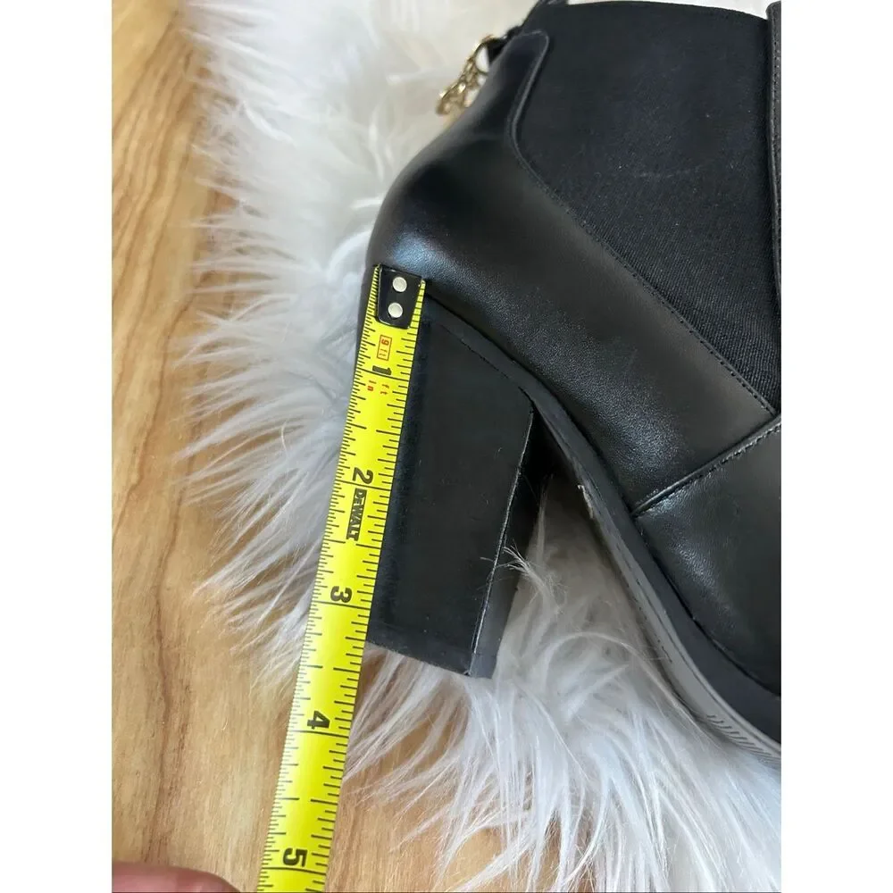 Michael kors black leather booties size 8.5 with charms in the back stylish mode - Picture 9 of 9